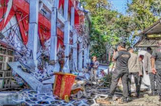 
					Gempa 7,6 Guncang Sulawesi Utara