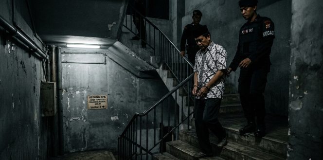 
					Bupati Tulungagung Sudah Tiba di Gedung KPK