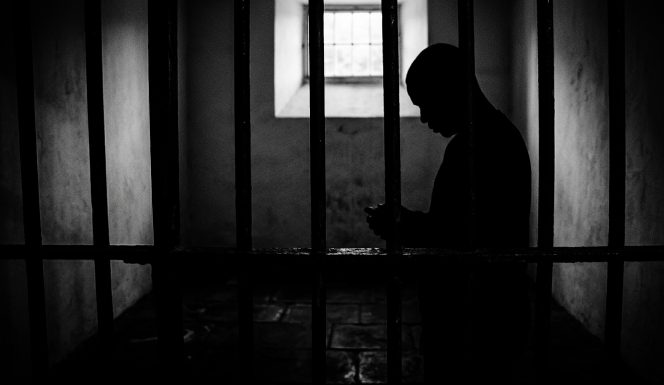 
					Napi Tipikor Nongkrong di Kafe, Dipindahkan ke Nusakambangan