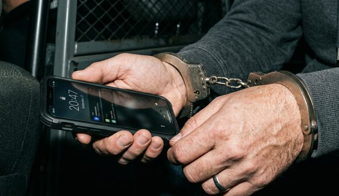 
					Karyawan Minimarket di Jakarta Barat Curi Rp 52,5 Juta, Habis dalam 3 Jam untuk Judi Online