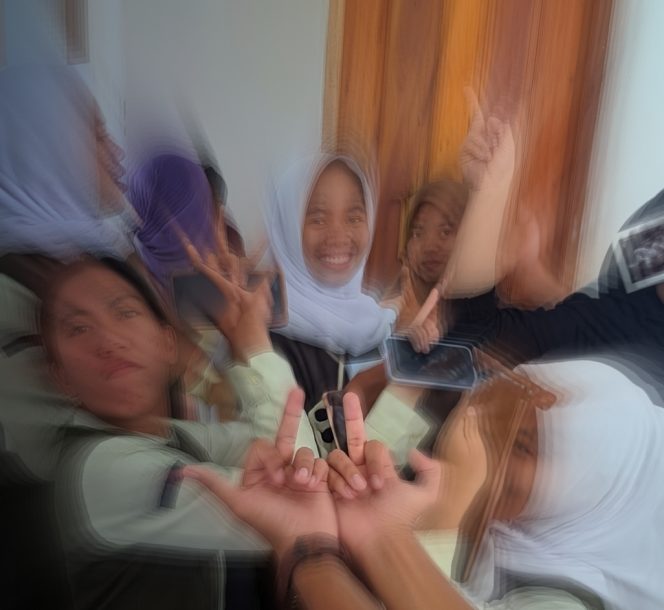 
					Siswa SMAN 1 Purwakarta Diskors 19 Hari Usai Lecehkan Guru, Gubernur Jabar Usulkan Sanksi Bersih-bersih Sekolah